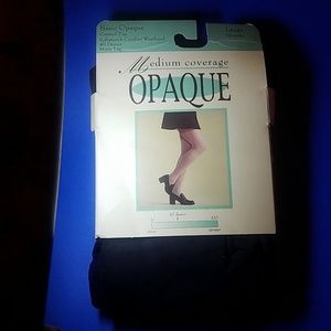 Basic opaque tights. Size large